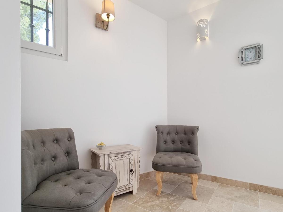 페른느 레 퐁텐느 Cosy En Provence - Piscine Chauffee De Mai A Septembre B&B 외부 사진