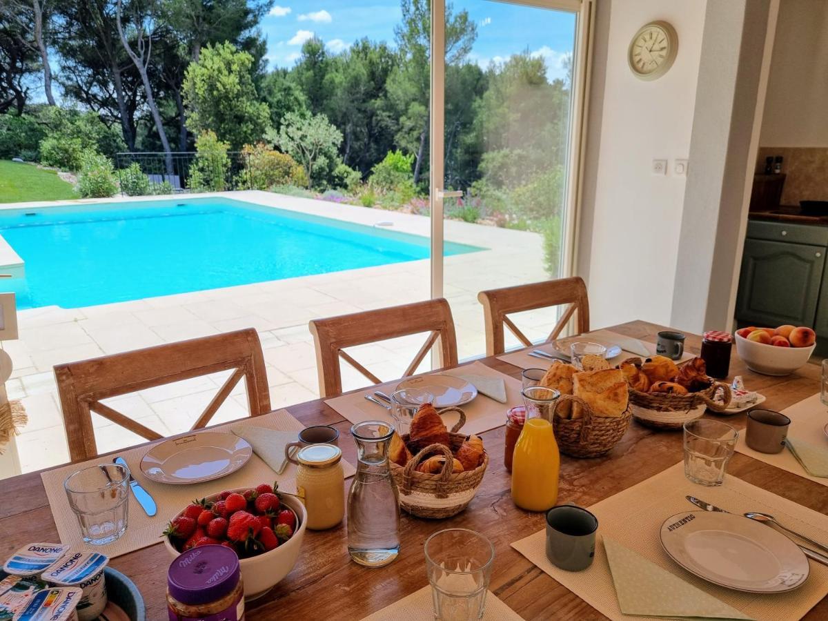 페른느 레 퐁텐느 Cosy En Provence - Piscine Chauffee De Mai A Septembre B&B 외부 사진