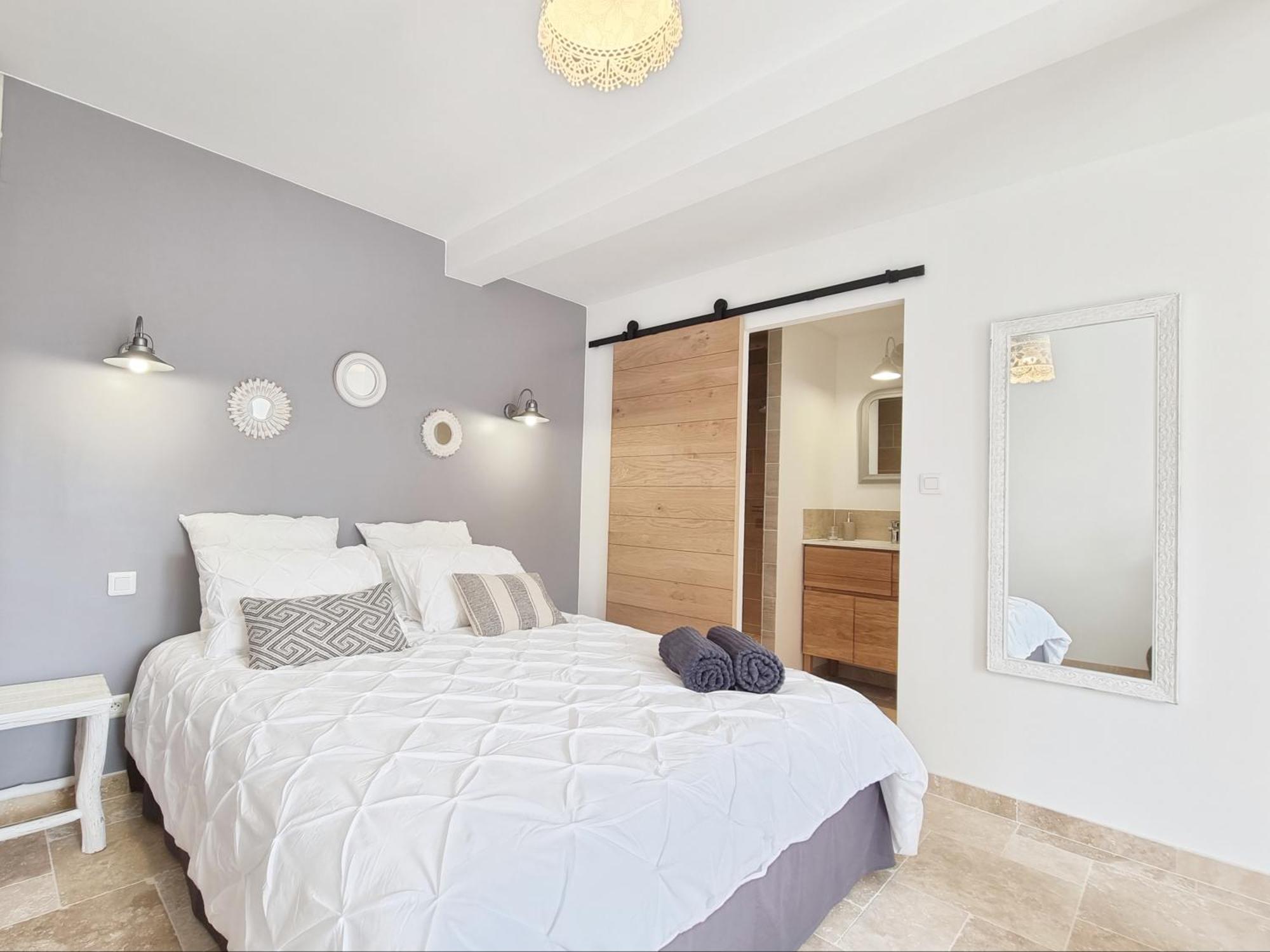 페른느 레 퐁텐느 Cosy En Provence - Piscine Chauffee De Mai A Septembre B&B 객실 사진